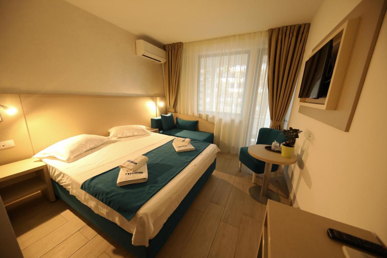 Hotel Delfin Mamaia Exterior foto